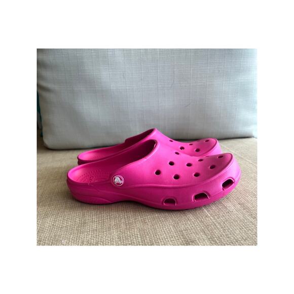 Crocs Freesail Candy Pink Clog Mule Slide | No Longer Made | Size Women's 7 EUC - Picture 2 of 9